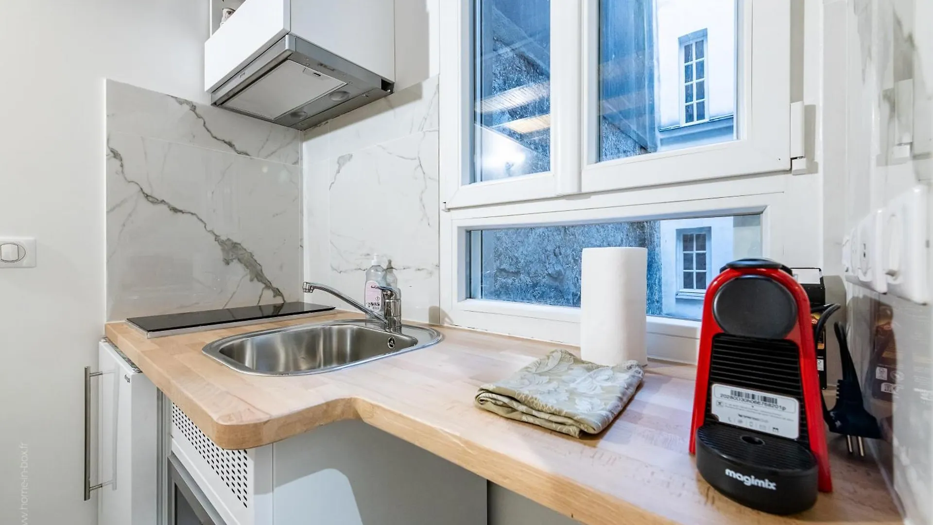 Superbe Studette Au Coeur De L'Ile Saint Louis - 1 Personne Apartment Paris 0*,